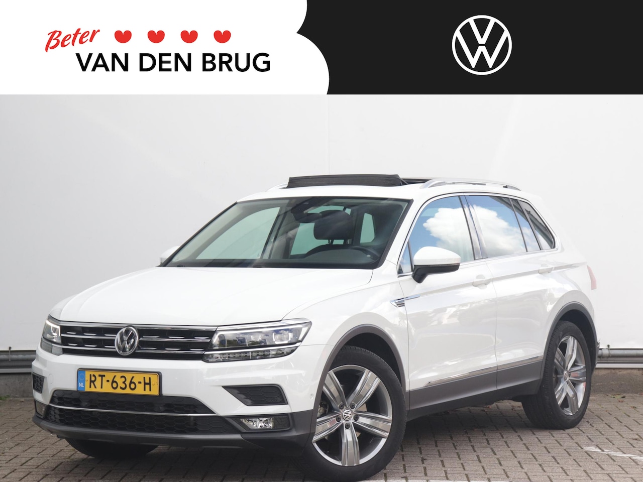 Volkswagen Tiguan - 1.4 TSI ACT Highline | Pano | Dynaudio | Trekhaak | Camera | Keyless | Adaptive Cruise | S - AutoWereld.nl