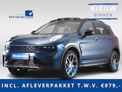 Lynk & Co 01 - 1.5 | 6.6 kWh laden | Stuurwiel Verwarmd | 360° Camera | Botsherkenning | Panoramadak | Pi