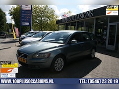 Volvo V50 - 2.4 Momentum. 5 cilinder. Goed onderhouden, Nieuw APK bij aflevering