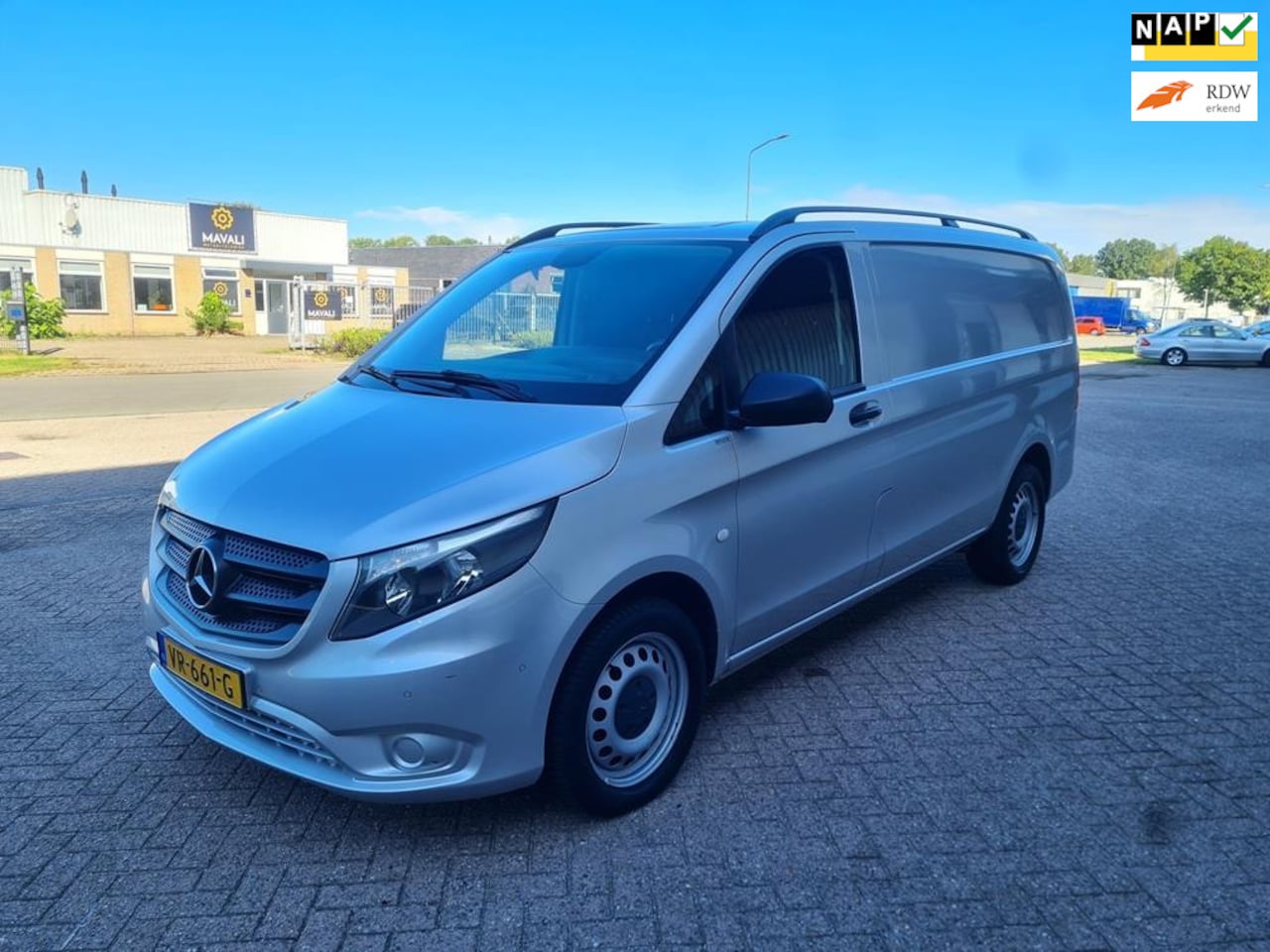 Mercedes-Benz Vito - 111 CDI Functional L2H1 - AutoWereld.nl