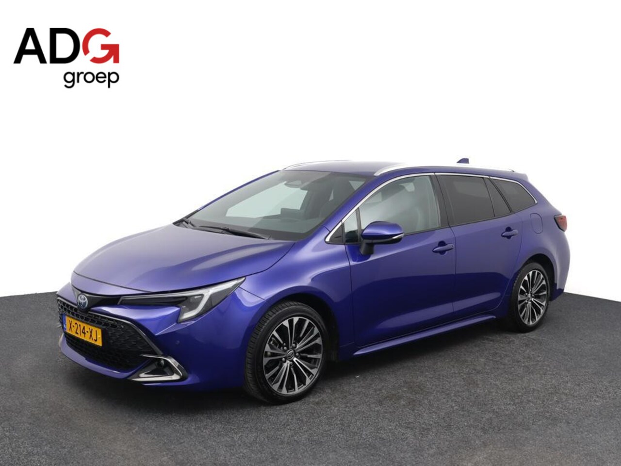 Toyota Corolla Touring Sports - 1.8 Hybrid First Edition | Stoelverwarming | Electrische achterklep | Navigatie | - AutoWereld.nl