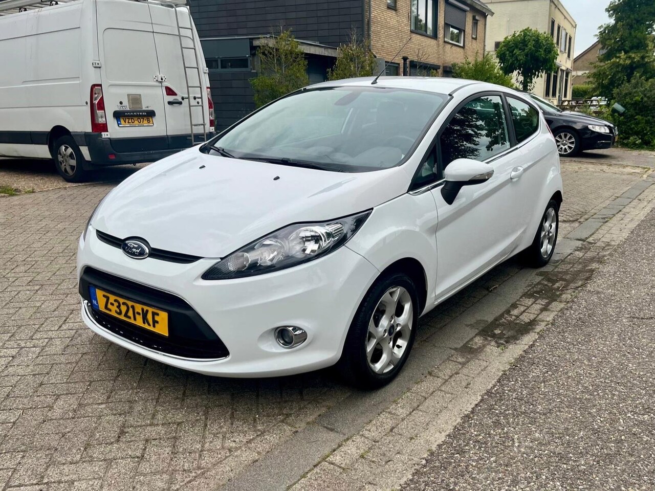 Ford Fiesta - 1.25 Ghia 1.25 Ghia - Nieuwe APK! - AutoWereld.nl