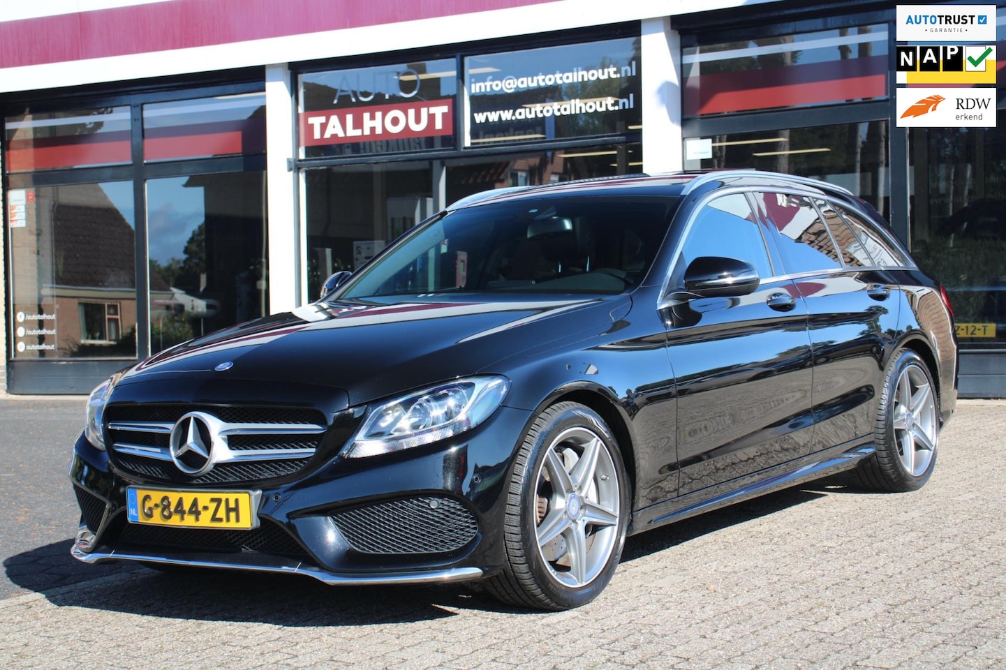 Mercedes-Benz C-klasse Estate - 250 Prestige AMG - PANORAMADAK, TREKHAAK, LEDER INTERIEUR - AutoWereld.nl
