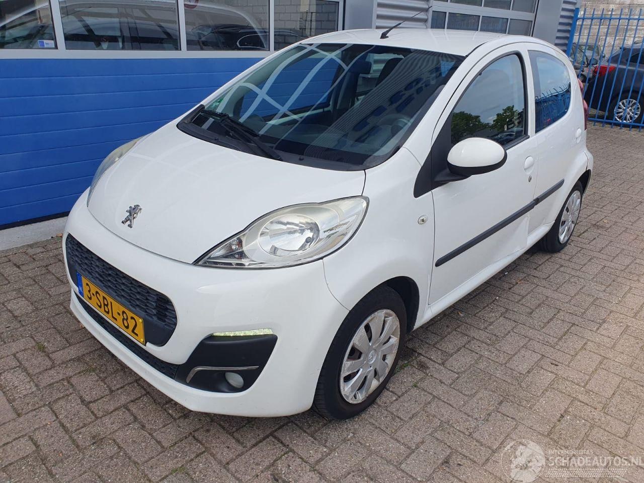 Peugeot 107 - 1.0 Active 1.0 Active - AutoWereld.nl