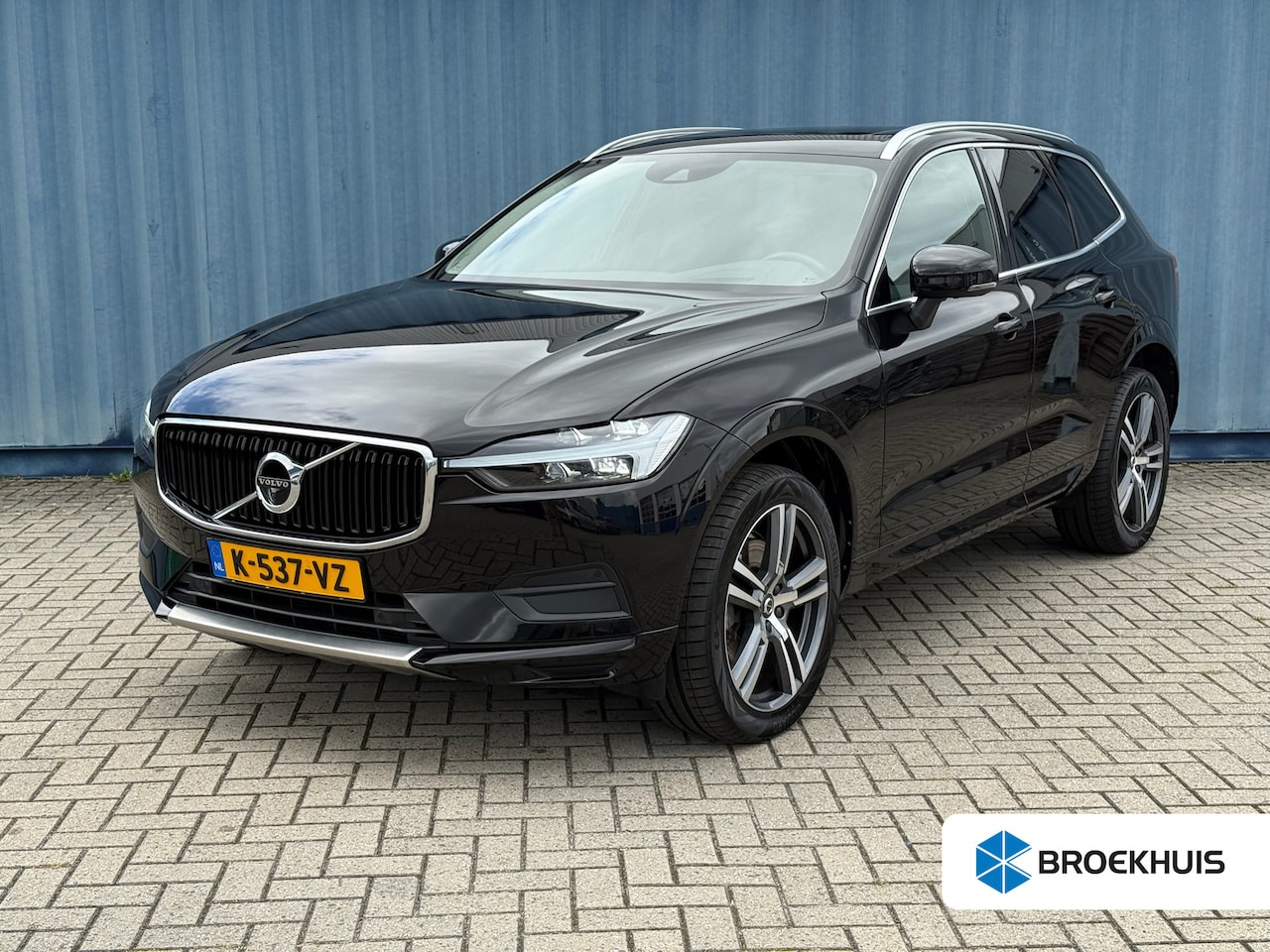 Volvo XC60 - 2.0 B5 Momentum Exclusive Camera 360 | Trekhaak wegklapbaar | Airco | NAVI | Apple carplay - AutoWereld.nl
