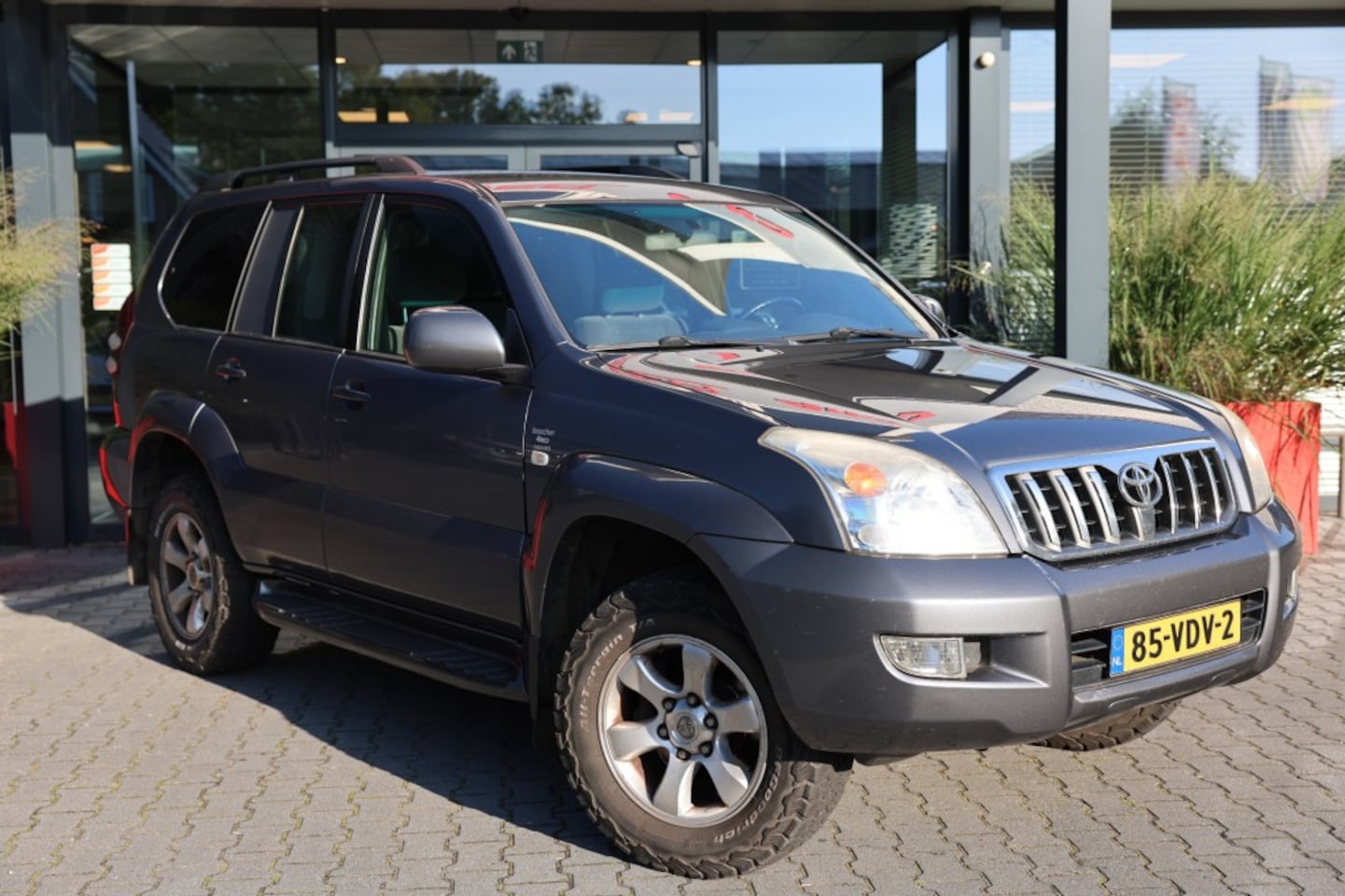 Toyota Land Cruiser 120 - 3.0 D-4D 5DRS VX A/T VAN - AutoWereld.nl