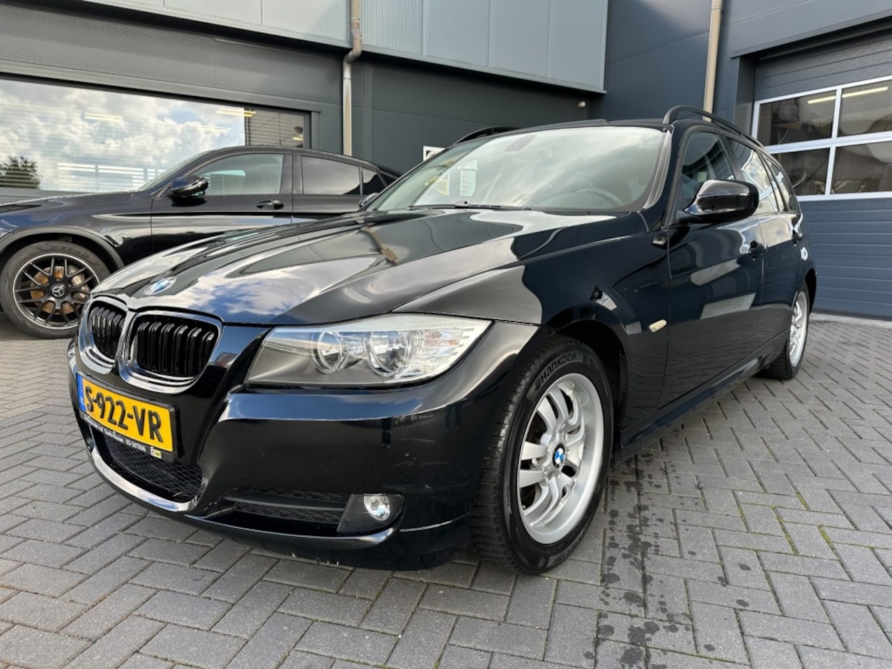 BMW 3-serie Touring - Touring Executive met trekhaak, airco, cruise control, APK - AutoWereld.nl