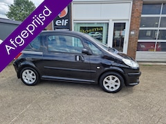 Peugeot 1007 - 1.4 HDi "Urban" Clima - Trekhaak - Lm velgen - Apk 18-07-2026