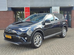 Toyota RAV4 - 2.5 Hybrid AWD BUSINESS PLUS STOEL/STUURVERW AD-CRUISE CLIMA EL-ACHTERKLEP 1650KG TREKGEW