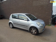 Daihatsu Sirion 2 - 1.3-16V Comfort