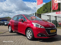 Peugeot 208 - 1.2 PureTech Blue Lease Executive airco elektrische ramen cv op afs