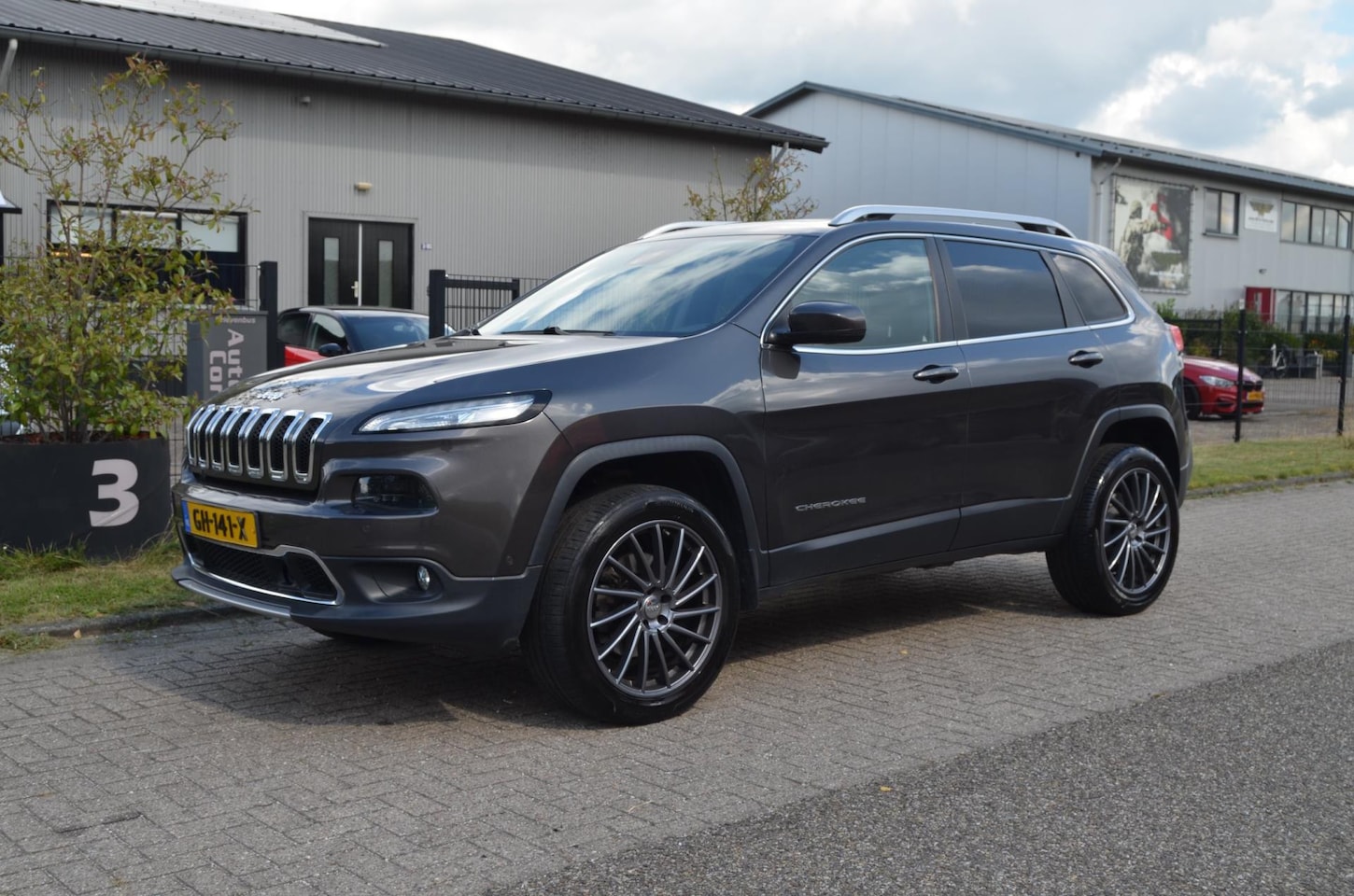 Jeep Cherokee - 2.0 Limited 4WD Cruise|Camera|PDC|Panorama - AutoWereld.nl