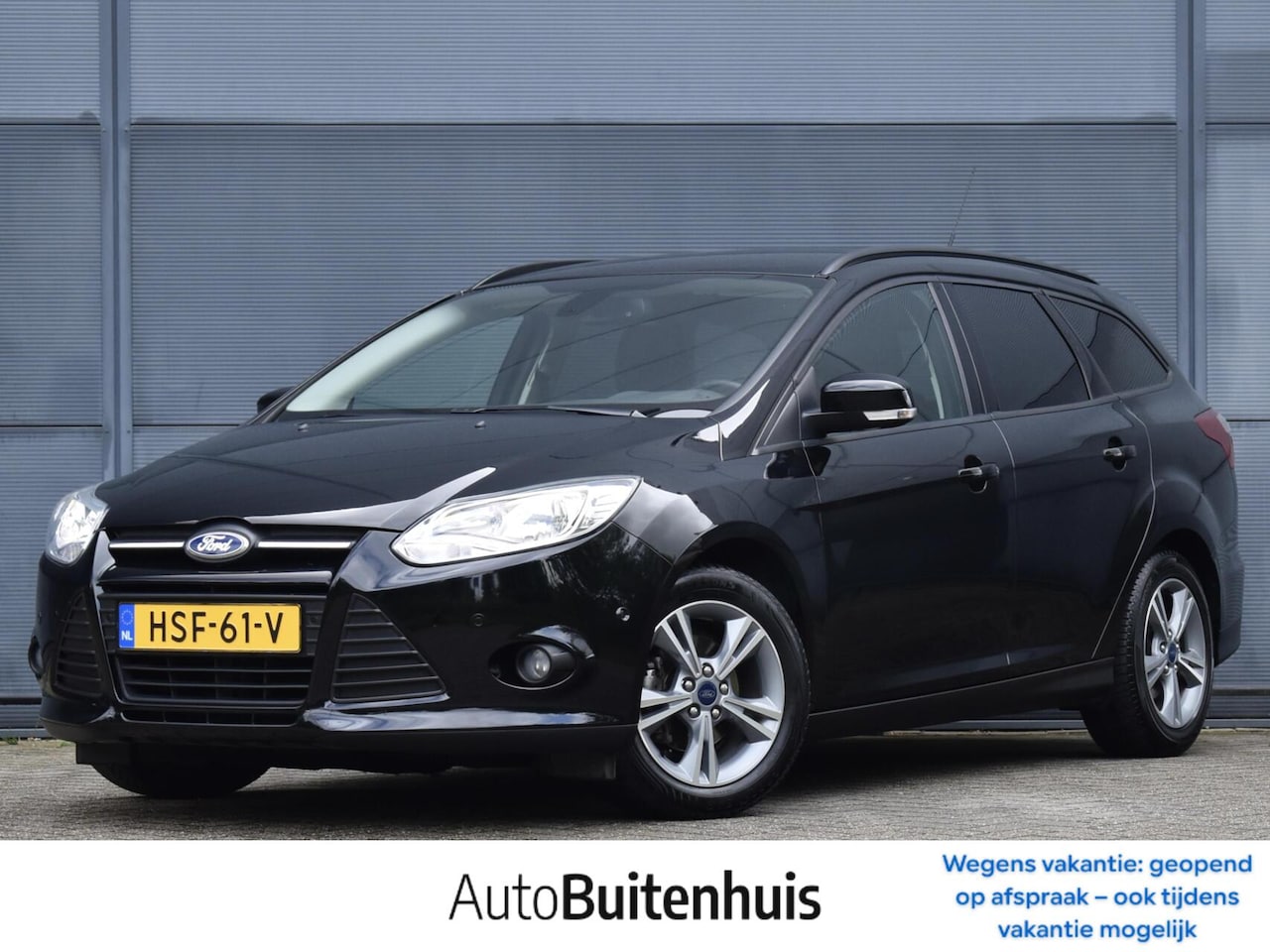 Ford Focus - 1.0 Titanium|NAVI|STOELVERWARMING|PARKEERHULP|TREKHAAK - AutoWereld.nl