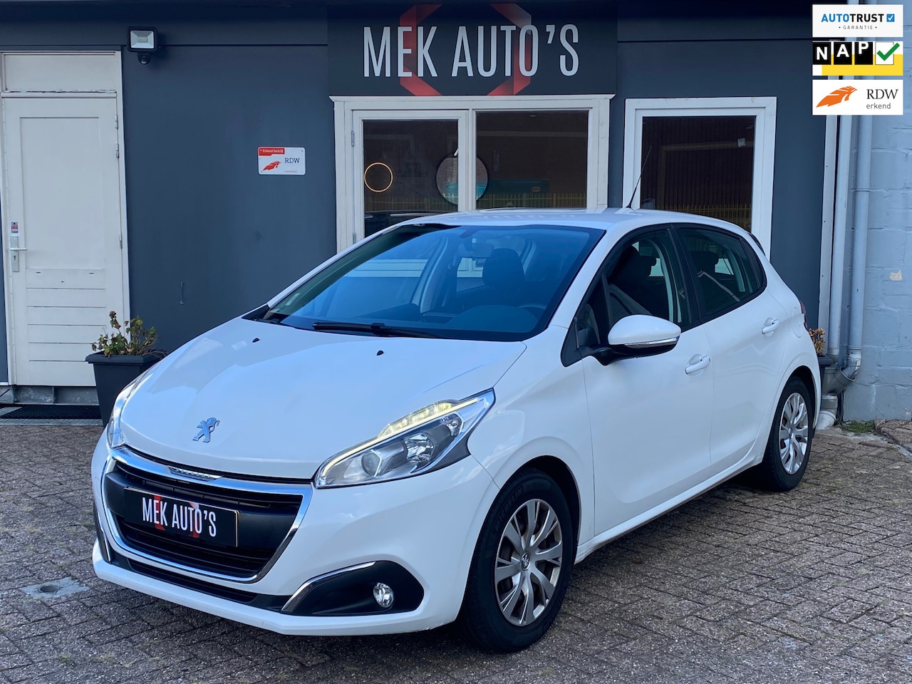 Peugeot 208 - 1.2 PureTech Blue Lion|1e Eigenaar|Navi|Carplay| - AutoWereld.nl