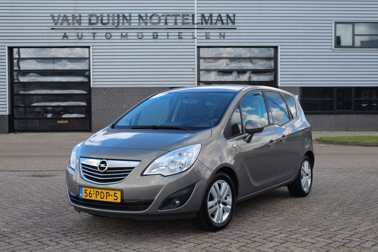 Opel Meriva - 1.4 Cosmo / Navigatie / Cruise / N.A.P. - AutoWereld.nl