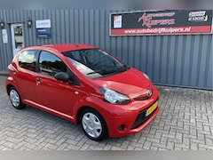 Toyota Aygo - 1.0 VVT-i Now Airco.Electr pakket.Trekhaak.Audio