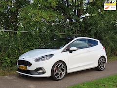 Ford Fiesta - 1.5 EcoBoost ST-3 250PK *Dealeronderhoud *PANO *Winterpakket *Keyless *Carplay