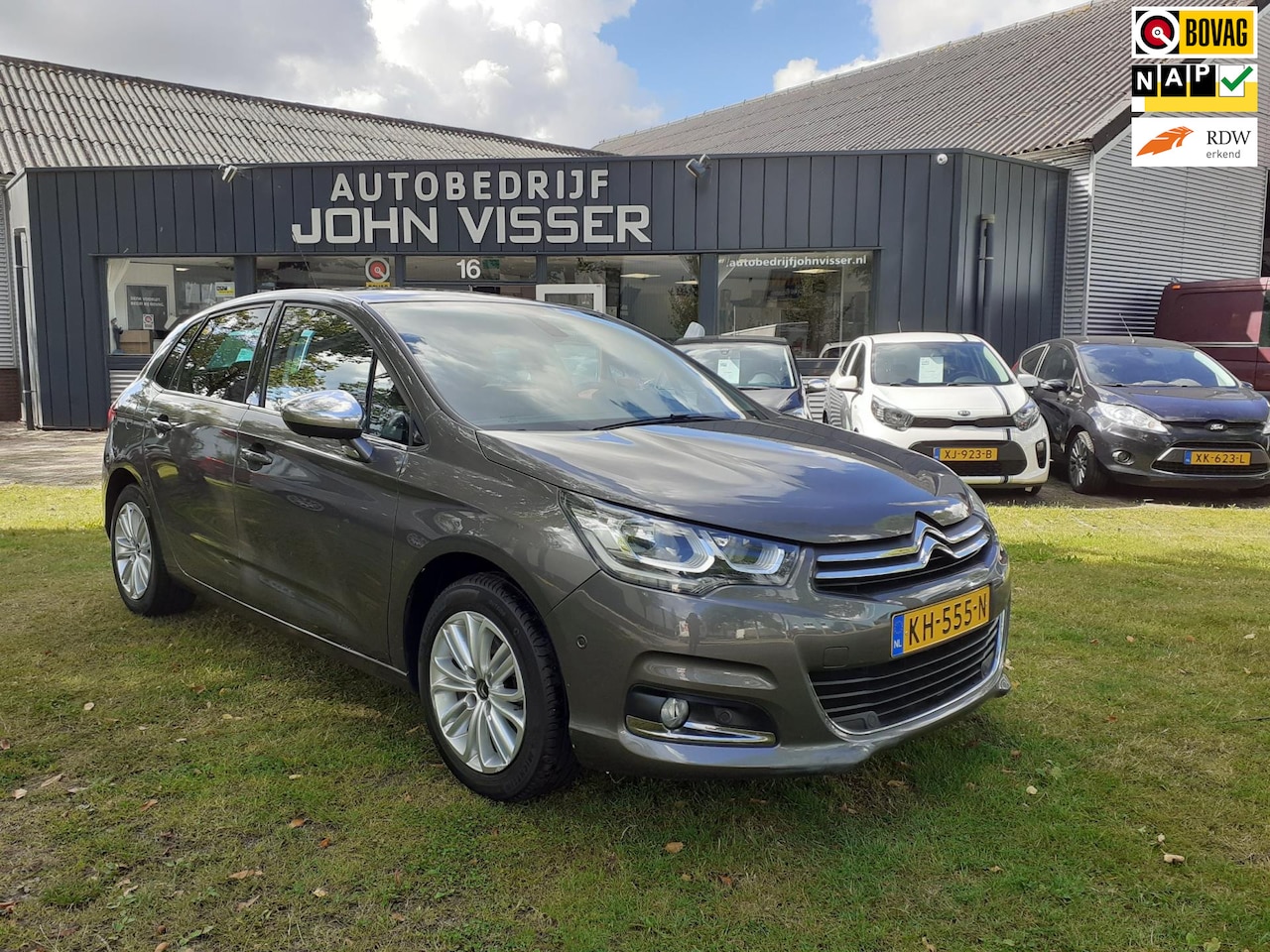 Citroën C4 - 1.2 PureTech Feel Collection *AUTOMAAT*Trekhaak*Navi* - AutoWereld.nl