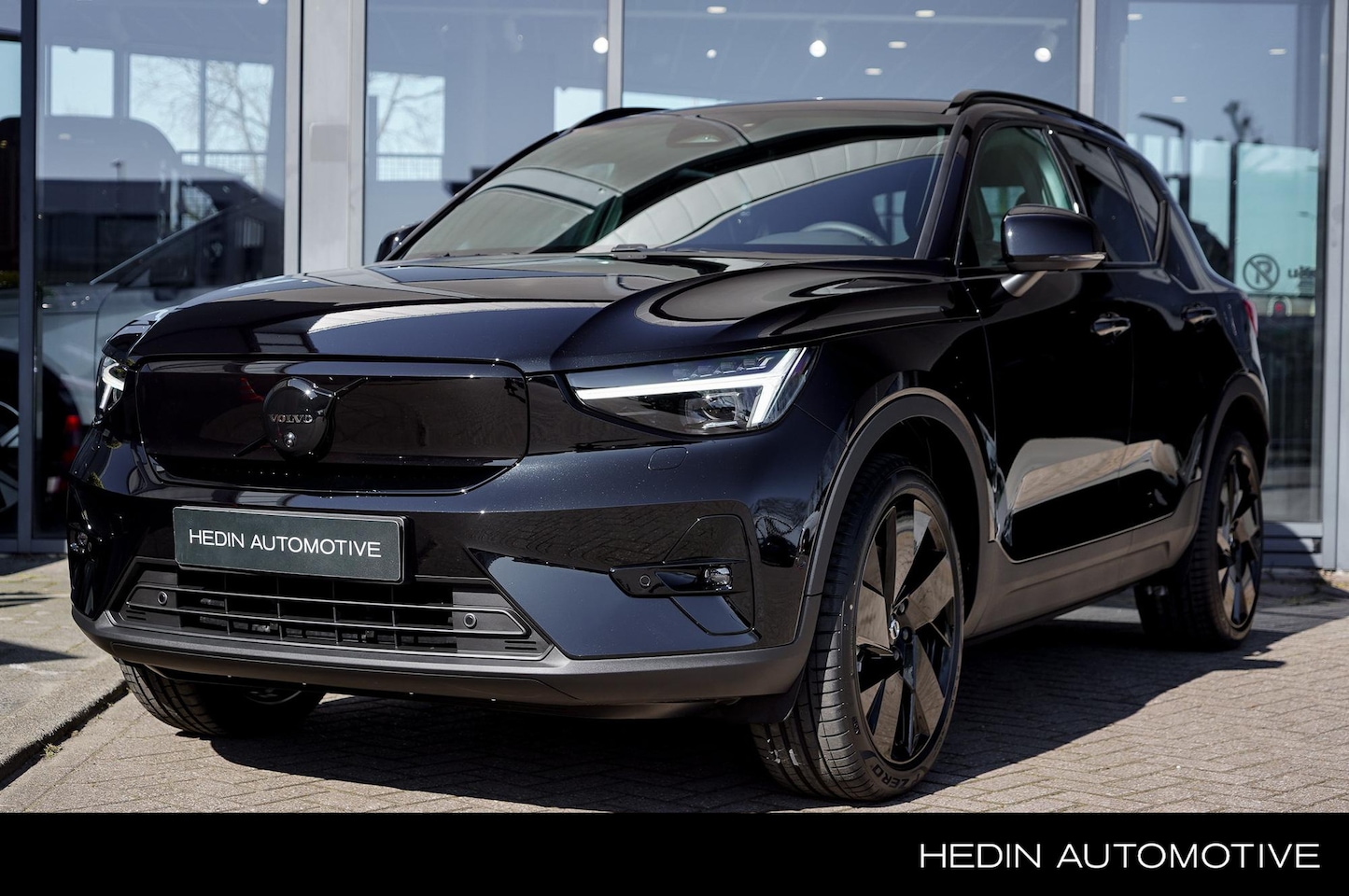 Volvo EX40 - Single Motor Extended Range Plus Black Ed. 82 kWh | Harman/Kardon Audio | Keyless | 360 Gr - AutoWereld.nl