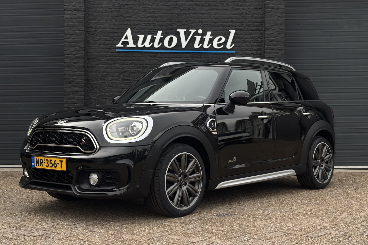 MINI Countryman - 2.0 Cooper SD ALL4 Chili | Sportleder | Memory | Harman/Kardon | Head-Up | Camera - AutoWereld.nl
