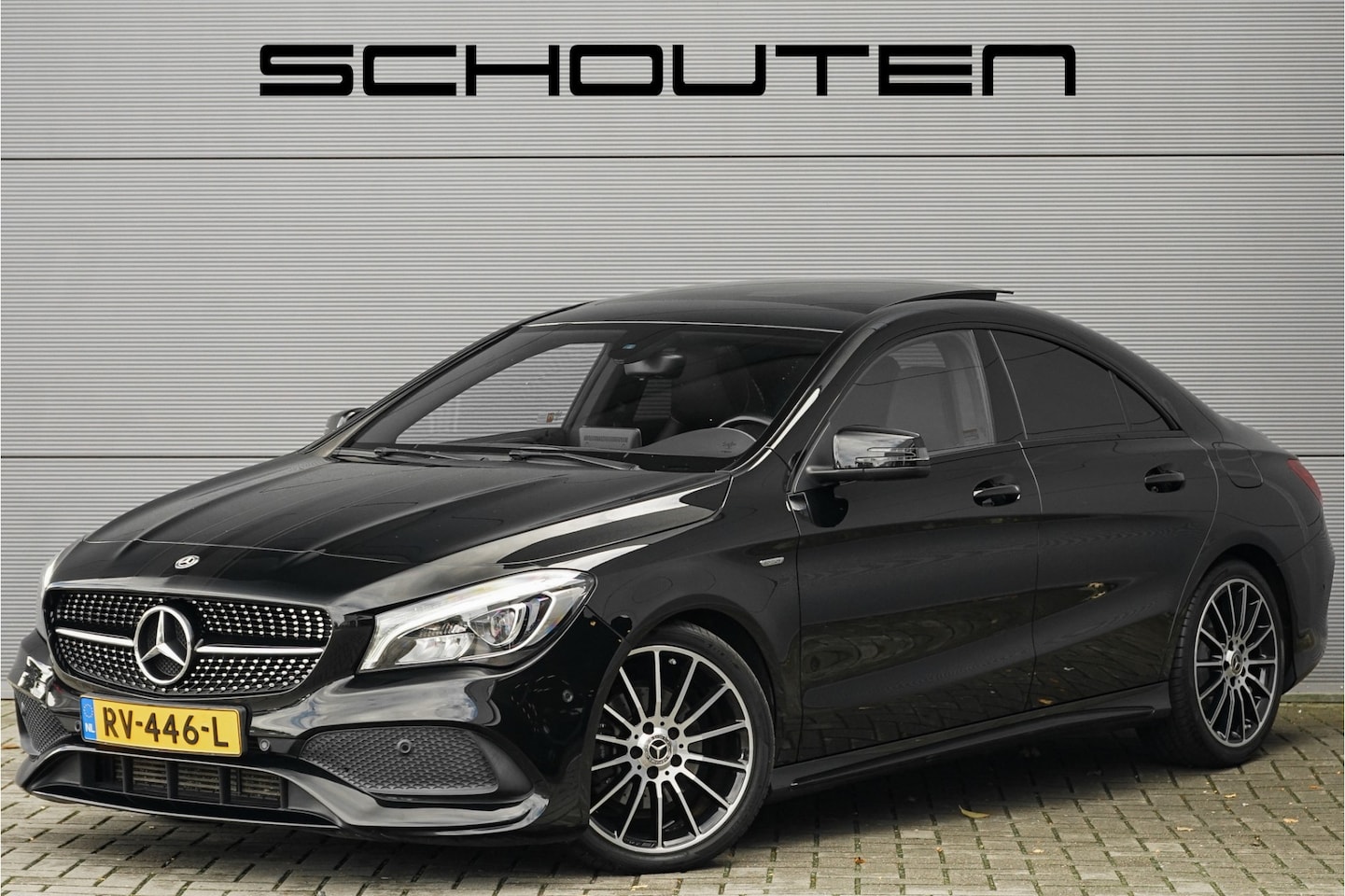 Mercedes-Benz CLA-Klasse - 180 Edition AMG Night Pano Camera 18" - AutoWereld.nl