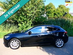 Mazda 3 - 3 2.0 GT-M 120pk 5-deurs Clima Leder Navi Xenon Trekhaak 1300kg