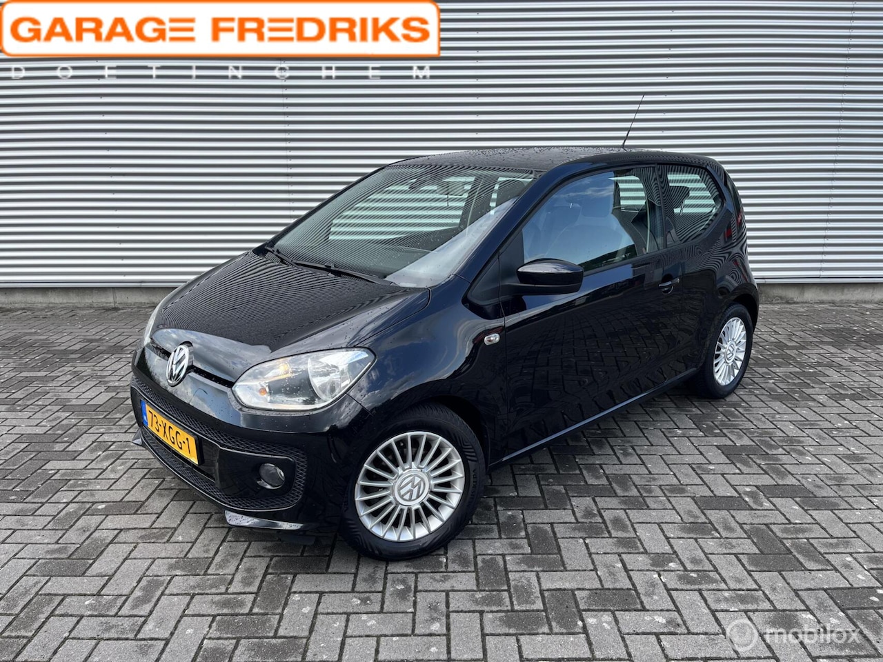 Volkswagen Up! - 1.0 high up! BlueMotion | Airco | Cruise | - AutoWereld.nl