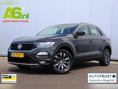 Volkswagen T-Roc - 1.0 TSI Style Business 17 inch LMV Navigatie Carplay Android Airco Adaptive Cruise Parkeer