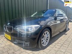 BMW 1-serie - 114i Bussniss + Full option Nieuwe Apk
