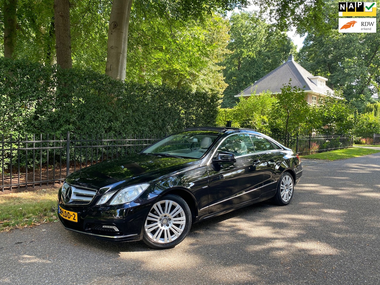 Mercedes-Benz E-klasse Coupé - 250 Panoramadak, Leer, Automaat - AutoWereld.nl