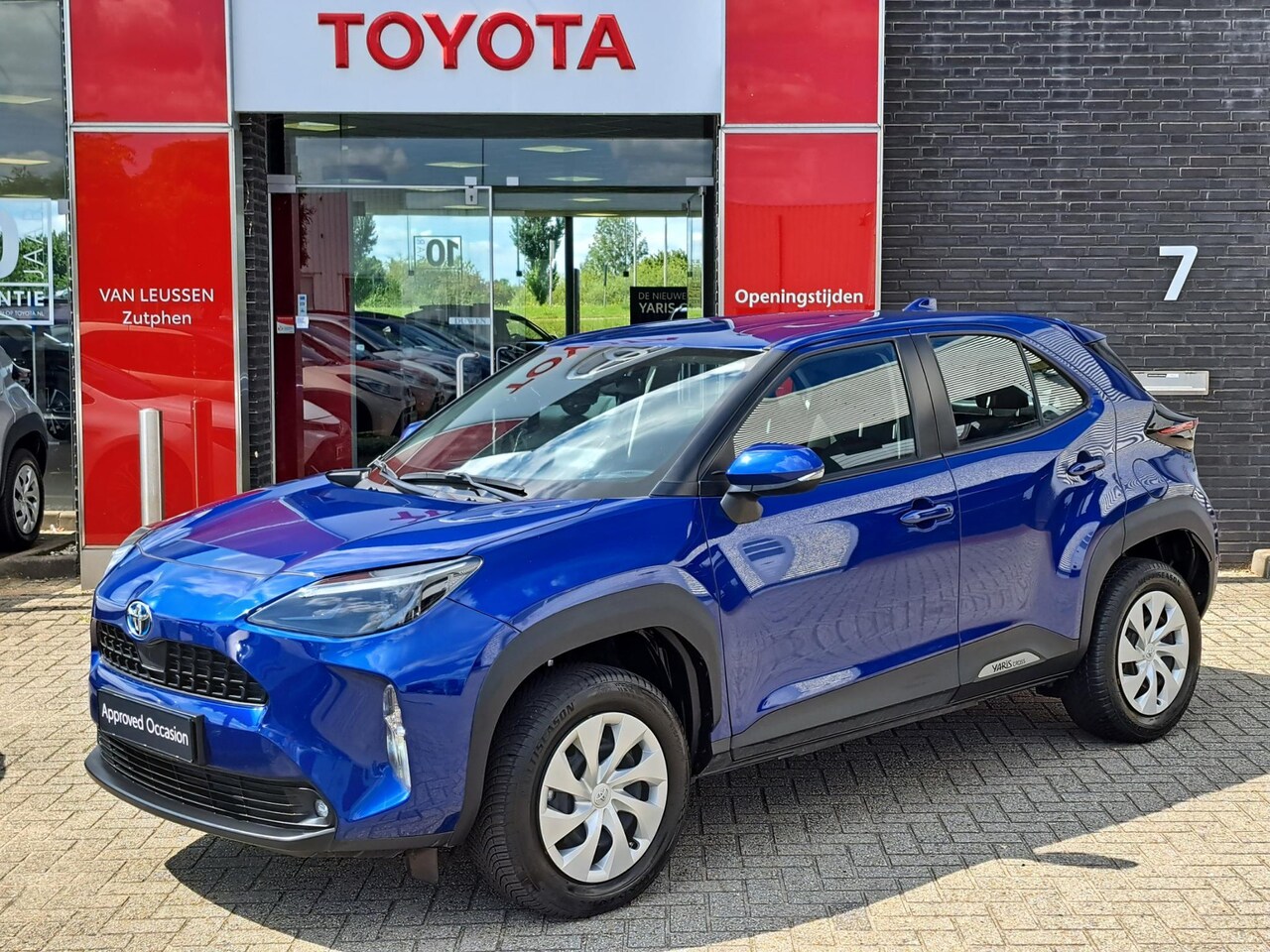 Toyota Yaris Cross - 1.5 Hybrid 115 4-SEIZOENSBANDEN ELEK. INKLAPBARE SPIEGELS - AutoWereld.nl