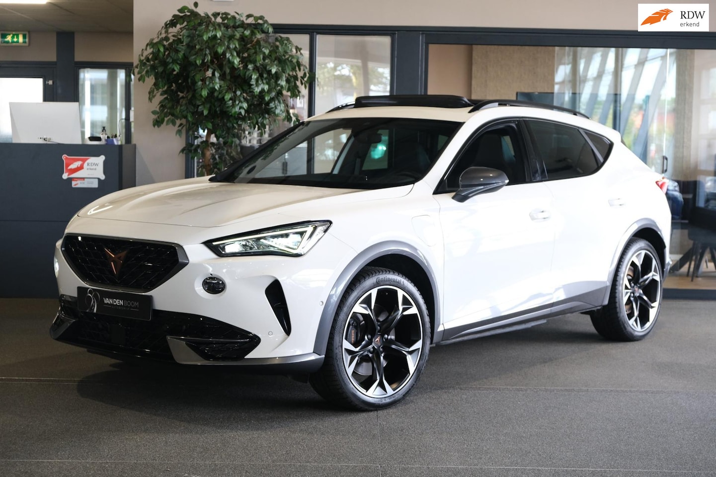 CUPRA Formentor - 1.4 e-Hybrid VZ 245PK Pano Led Navi Cam ACC - AutoWereld.nl