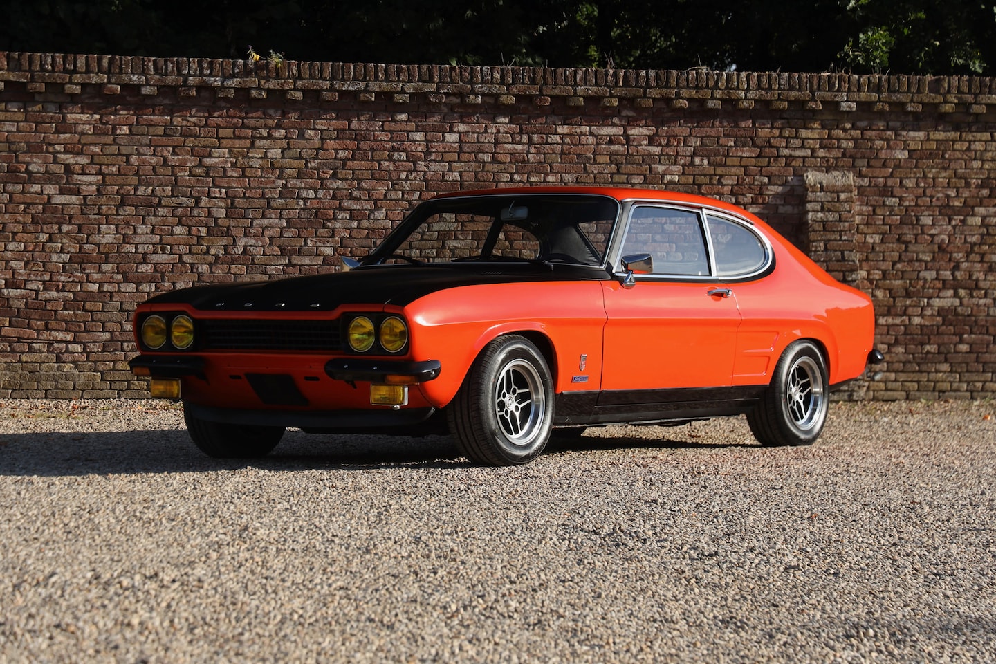 Ford Capri - RS 2600 "Series 1,5" Sought after "Numbers matching" Capri RS 2600, One of 1050 "Series 1. - AutoWereld.nl