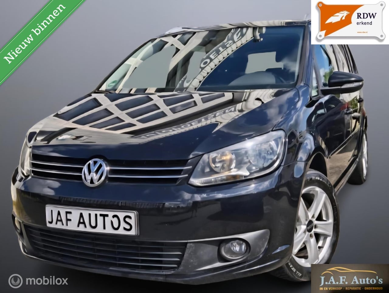 Volkswagen Touran - 1.2 TSI Airco Navvi Nw Ketting Nw APK! - AutoWereld.nl