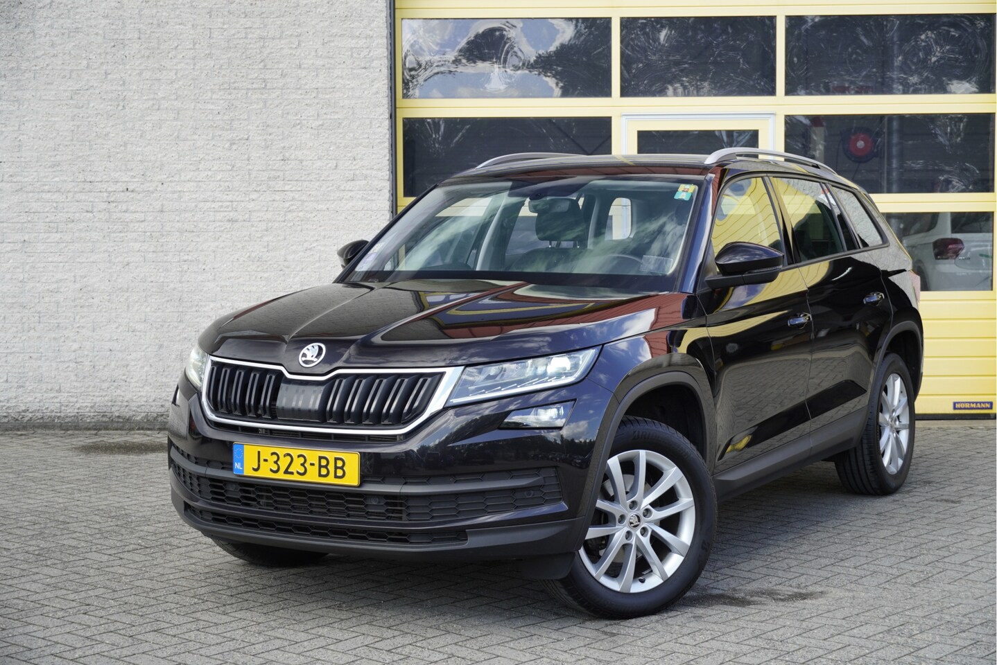 Skoda Kodiaq - 1.5 TSI 150PK! Business Edition BJ2020 Lmv 18" | Led | Pdc | Navi | Verwarmd voorruit | Ac - AutoWereld.nl