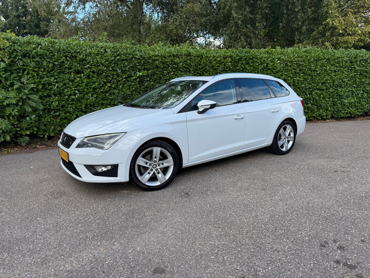 SEAT Leon ST - 1.4 TSI ACT FR Dynamic | Automaat - AutoWereld.nl