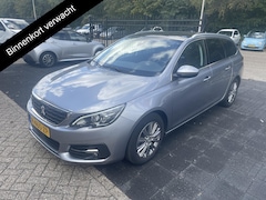 Peugeot 308 SW - 1.2 PureTech Blue Lease Premium . Parkeersensoren . Panoramadak . Camera