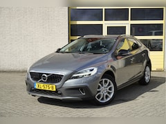 Volvo V40 Cross Country - 1.5 T3 153PK Automaat Momentum BJ2018 Lmv 17" | Led V+A | Pdc | Navi | Keyless entry | Ach