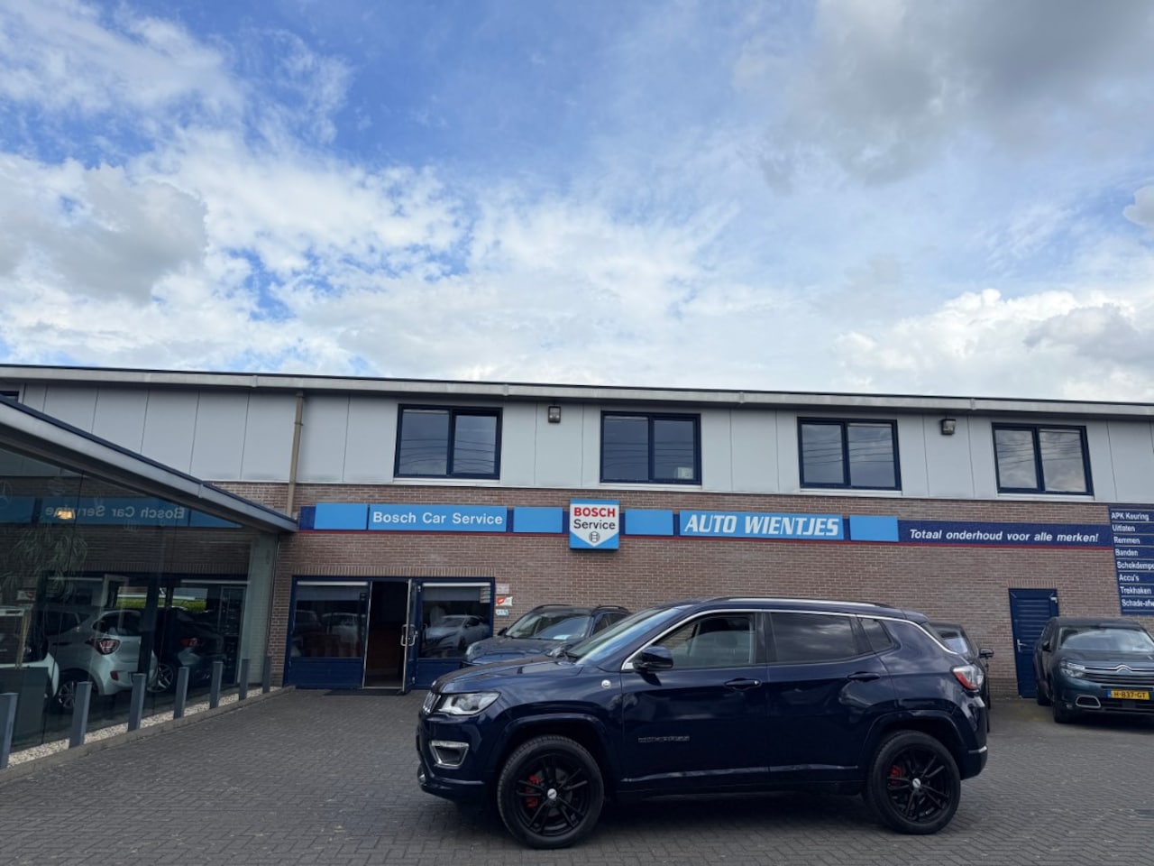 Jeep Compass - 2.0 MultiJet Aut | Opening Edition 4x4 | Leer | Navi - AutoWereld.nl