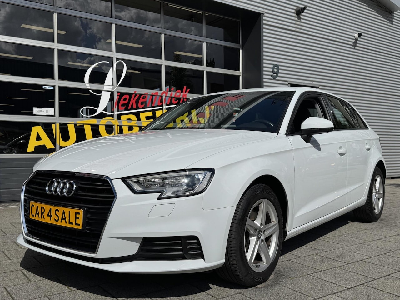 Audi A3 Sportback - 30 TFSI Design Pro Line - Automaat I Leer I Navigatie I LED I PDC I Sport velgen I Dealer - AutoWereld.nl