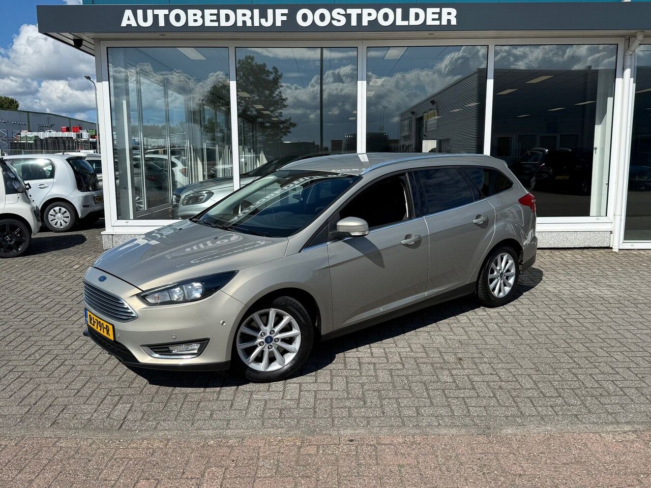 Ford Focus Wagon - 1.5 Titanium Edition 1.5 Titanium Edition - AutoWereld.nl