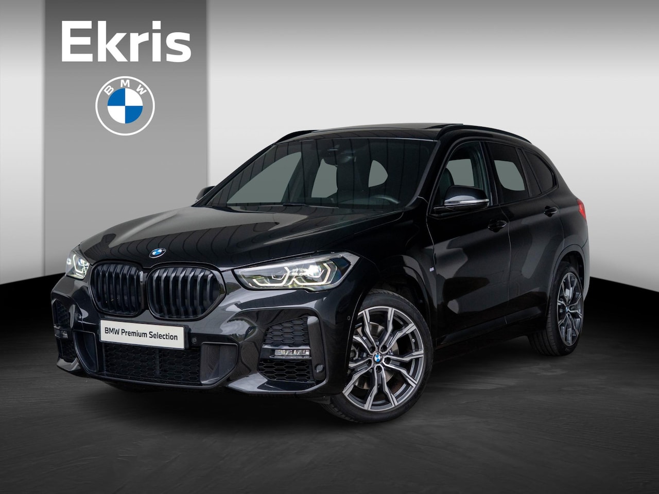 BMW X1 - sDrive20i | High Executive | M Sportpakket | 19 inch | Glazen panoramadak | Driving Assist - AutoWereld.nl