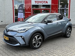 Toyota C-HR - 1.8 HYBRID STYLE AFN-TREKHAAK LED KEYLESS BLIND-SPOT STOEL/STUURVERW. PARKCAMERA