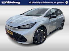 CUPRA Born - Adrenaline 62 kWh 19"LM Velgen / verwarmbare stoelen / Achteruitrijcamera / Side en Lane a