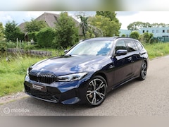 BMW 3-serie Touring - 318i M-pakket / Pano / HUD / El. trekh