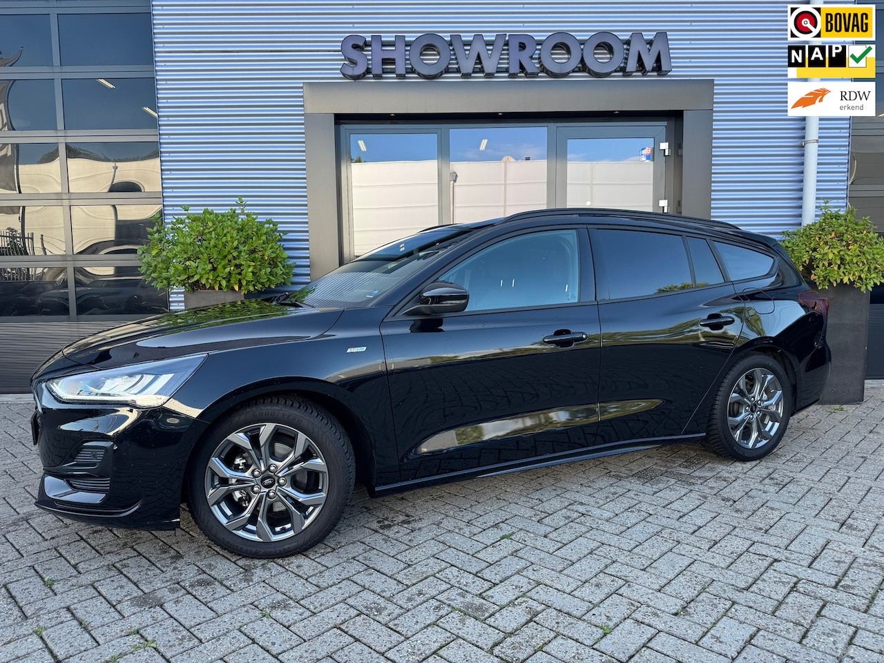 Ford Focus Wagon - Ford FOCUS Wagon 1.0 EcoBoost Hybrid ST Line X Camera|Applecarplay|Stoel en Stuurverwarmin - AutoWereld.nl