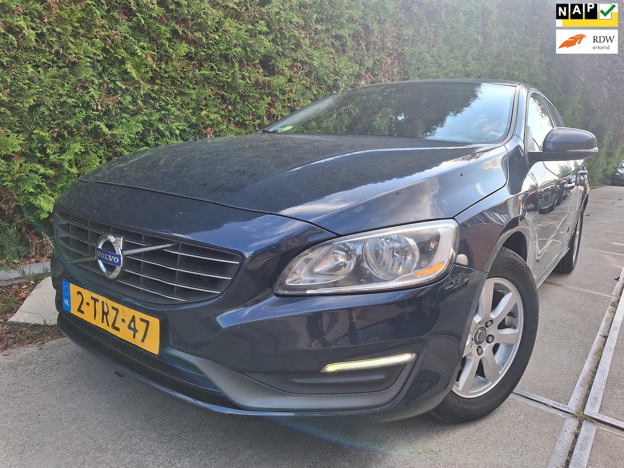 Volvo V60 - 2.0 D4 Kinetic 2.0 D4 Kinetic - AutoWereld.nl