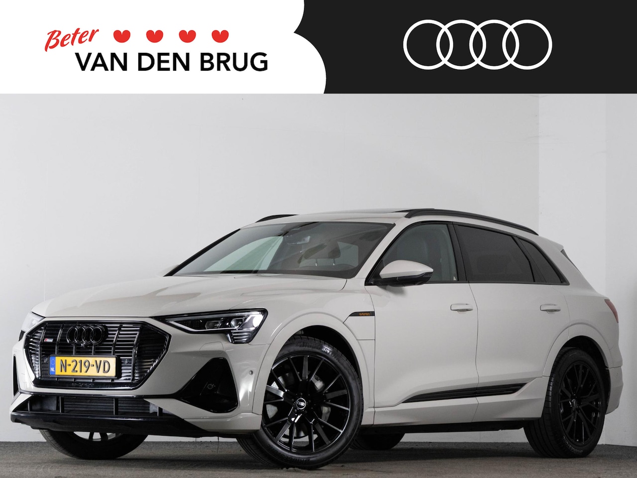 Audi e-tron - S-Line 55 408 PK 95 kWh QUATTRO | LED Matrix | Bang&Olufsen | Panoramadak | 360 Camera | A - AutoWereld.nl