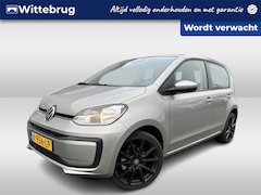 Volkswagen Up! - 1.0 Airco / Bluetooth / 17"LM Velgen / Navigatie by app Rijdende Demo, graag bezichtiging