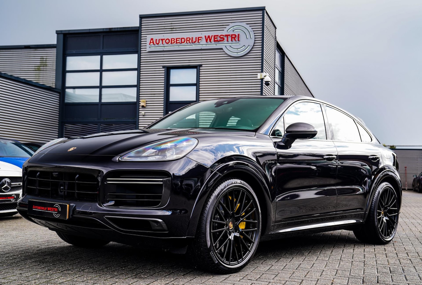 Porsche Cayenne Coupé - 4.0 Turbo S E-Hybrid | Origineel NL | Dealer onderhouden | Keramisch | Achterasbesturing | - AutoWereld.nl
